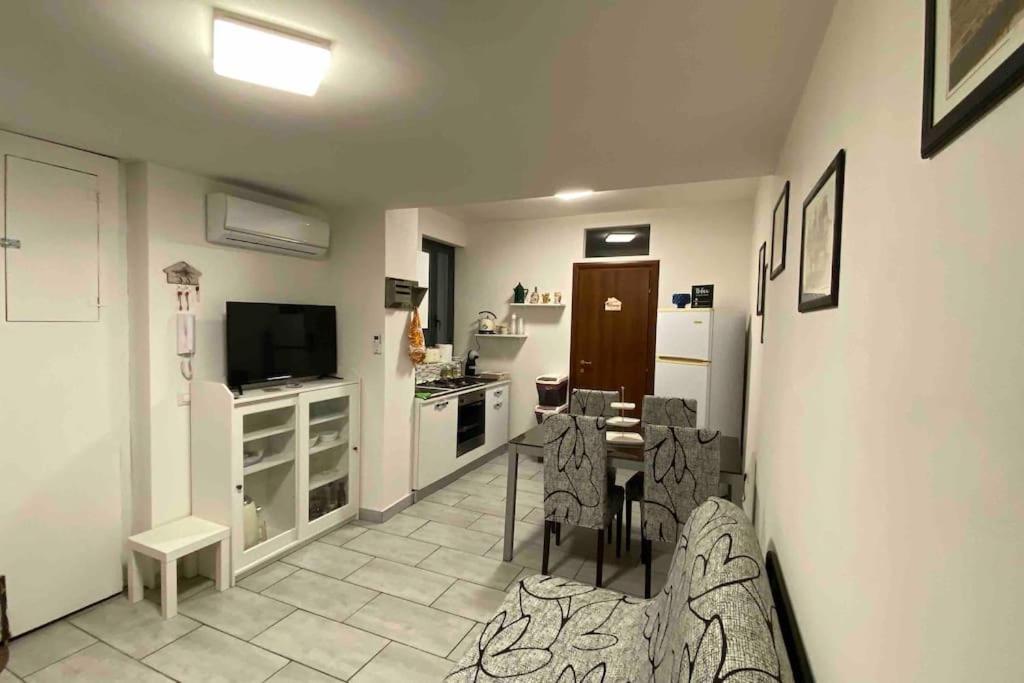 Sweet Home Apartment City Center Aeroporto di Catania Fontana Rossa Esterno foto